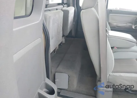 2005 Dodge Dakota Slt z USA, uszkodzony, nr VIN 1D7HE42K15S214328